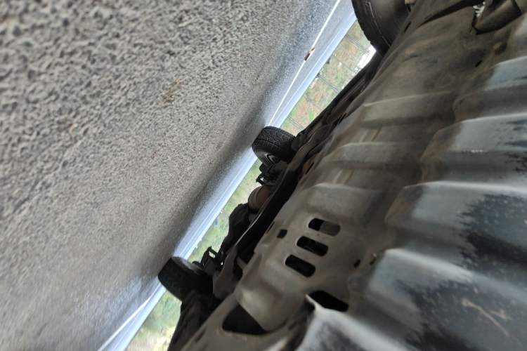 Used Leopaard Heijingang 2013 2.2L Manual Two-Wheel Drive Standard Version Chassis Front