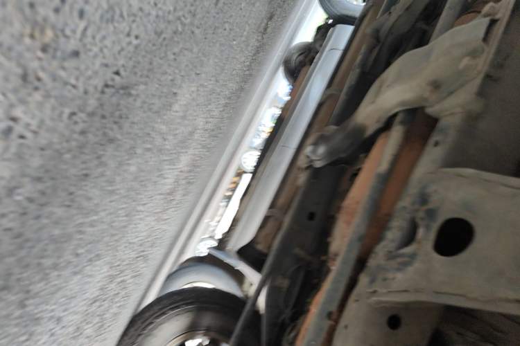 Used Leopaard Heijingang 2013 2.2L Manual Two-Wheel Drive Standard Version Chassis Front Right
