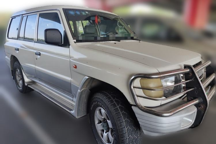 Used Leopaard Heijingang 2013 2.2L Manual Two-Wheel Drive Standard Version Front Right 45 Deg