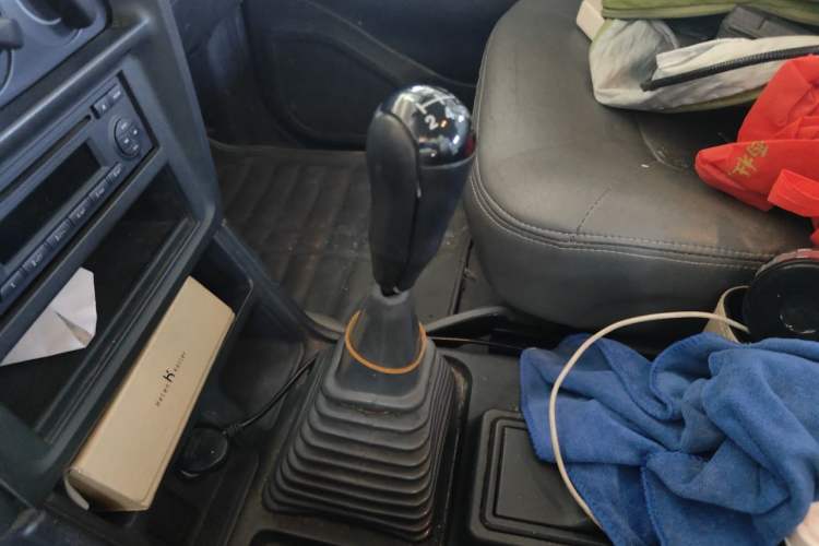Used Leopaard Heijingang 2013 2.2L Manual Two-Wheel Drive Standard Version Gear Lever
