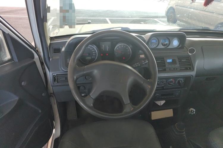 Used Leopaard Heijingang 2013 2.2L Manual Two-Wheel Drive Standard Version Steering Wheel