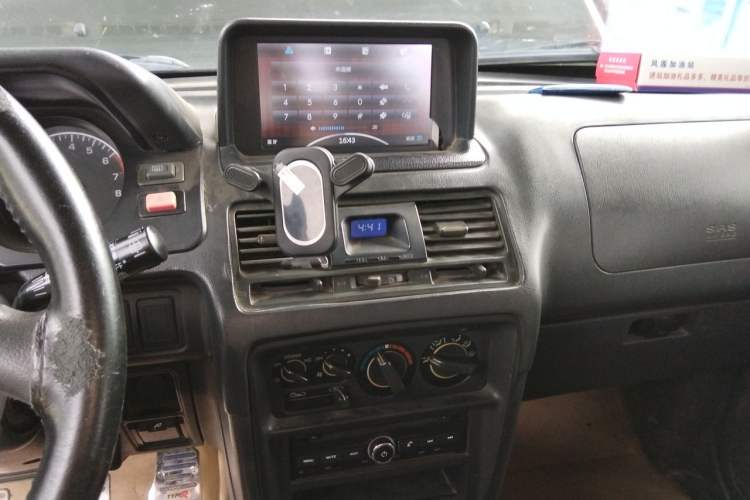 Used Leopaard Heijingang 2013 2.2L Manual Two-Wheel Drive Standard Version Audio And AC Panel