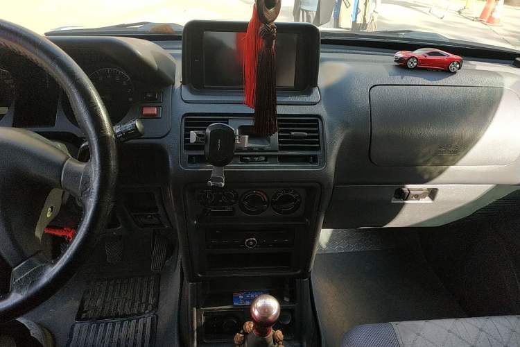 Used Leopaard Heijingang 2013 2.2L Manual 4x4 Standard Edition Audio And AC Panel
