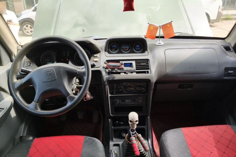 Used Leopaard Heijingang 2013 2.2L Manual Two-Wheel Drive Standard Version Center Console