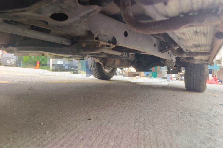 Used Leopaard Heijingang 2013 2.2L Manual Two-Wheel Drive Standard Version Chassis Front Left