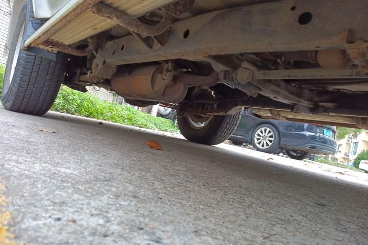 Used Leopaard Heijingang 2013 2.2L Manual Two-Wheel Drive Standard Version Chassis Front Right