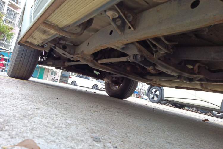 Used Leopaard Heijingang 2013 2.2L Manual Two-Wheel Drive Standard Version Chassis Rear Left