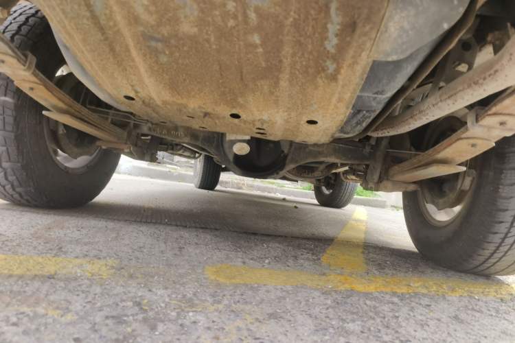 Used Leopaard Heijingang 2013 2.2L Manual Two-Wheel Drive Standard Version Chassis Rear