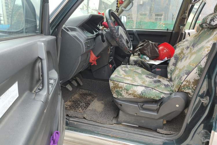 Used Leopaard Heijingang 2013 2.2L Manual 4x4 Standard Edition Driver Seat