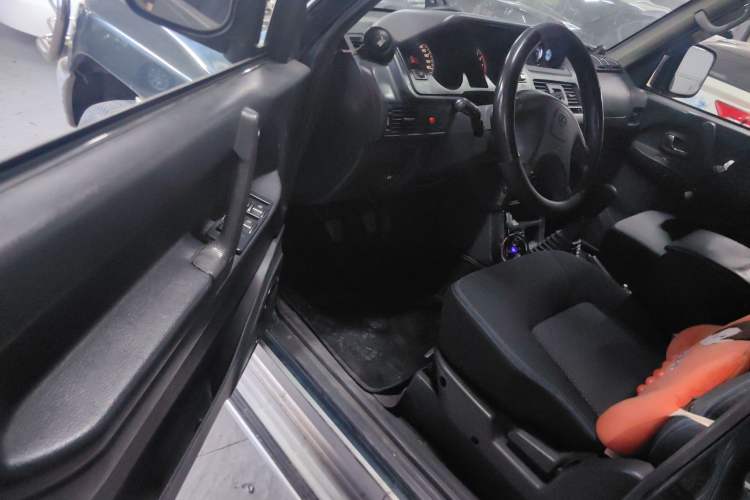 Used Leopaard Heijingang 2013 2.2L Manual 4x4 Standard Edition Driver Seat