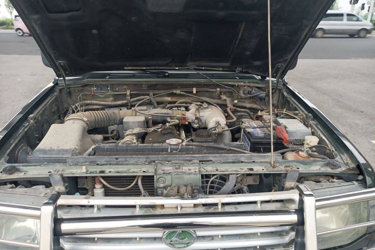 Used Leopaard Heijingang 2013 2.2L Manual Two-Wheel Drive Standard Version Engine Bay