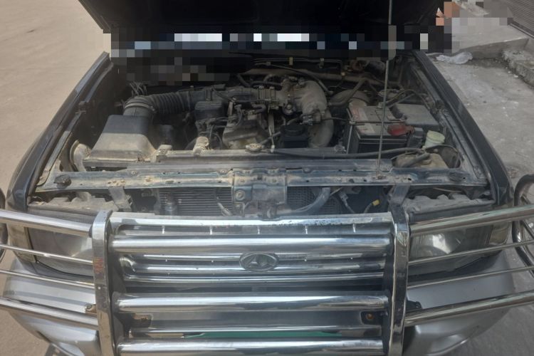 Used Leopaard Heijingang 2013 2.2L Manual 4x4 Standard Edition Engine Bay