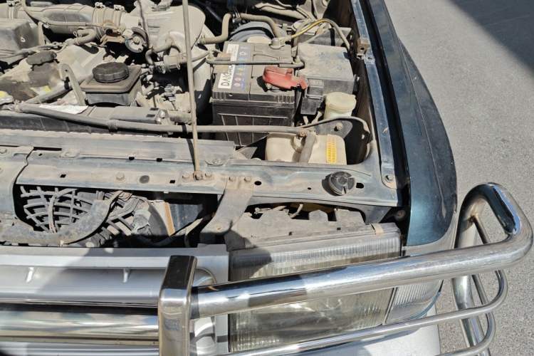 Used Leopaard Heijingang 2013 2.2L Manual 4x4 Standard Edition Engine Bay Left