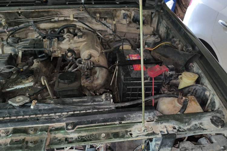 Used Leopaard Heijingang 2013 2.2L Manual 4x4 Standard Edition Engine Bay Left