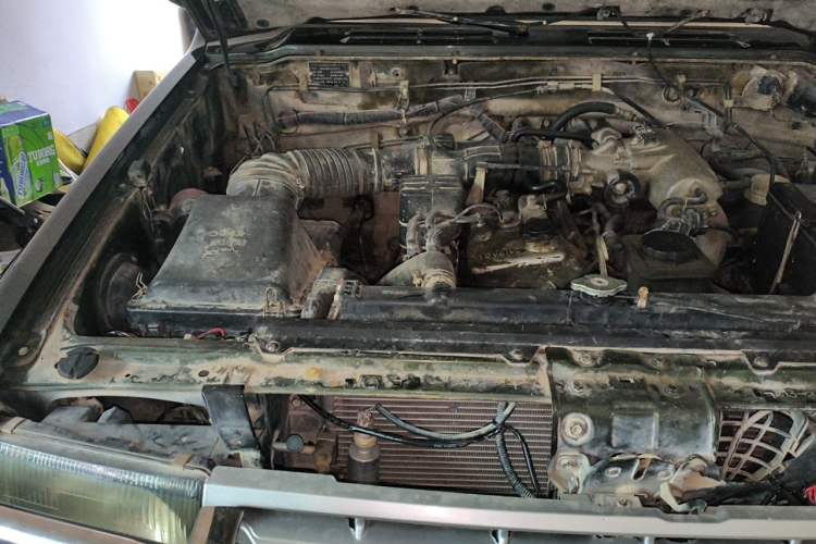 Used Leopaard Heijingang 2013 2.2L Manual 4x4 Standard Edition Engine Bay Right