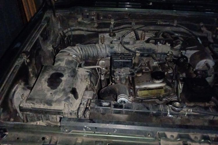 Used Leopaard Heijingang 2013 2.2L Manual Two-Wheel Drive Standard Version Engine Bay Right