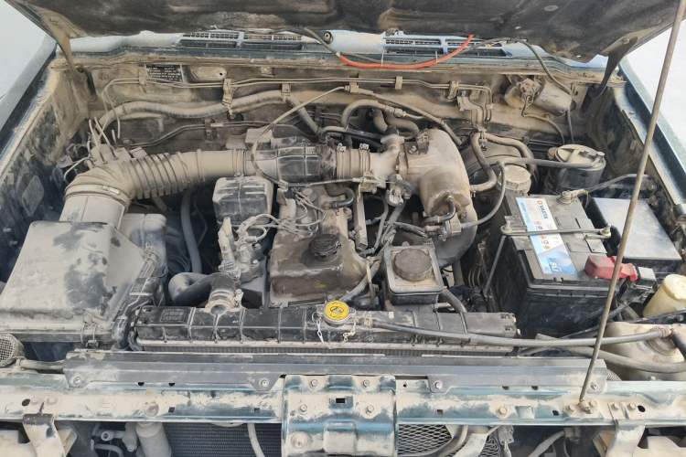 Used Leopaard Heijingang 2013 2.2L Manual 4x4 Standard Edition Engine Bay