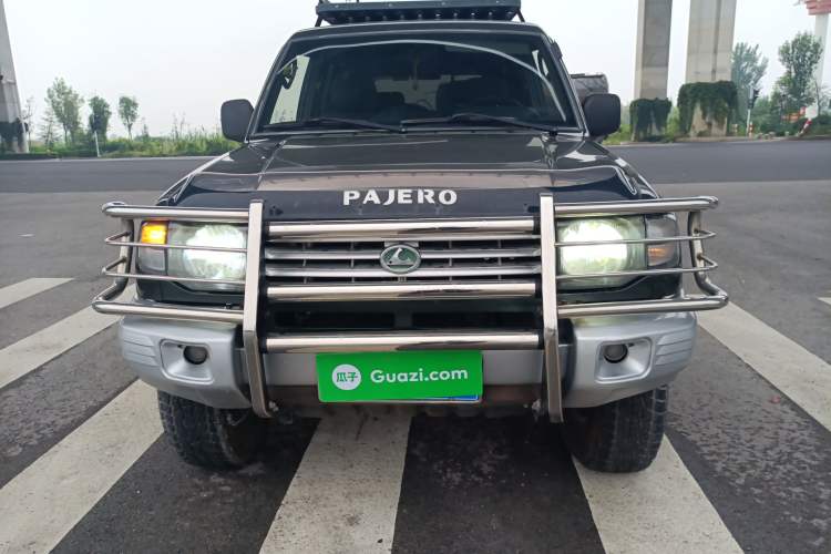 Used Leopaard Heijingang 2013 2.2L Manual Two-Wheel Drive Standard Version Front