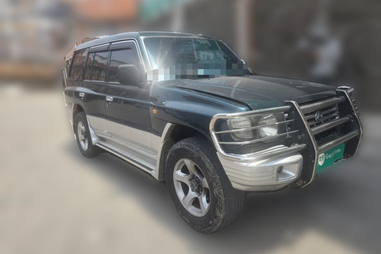 Used Leopaard Heijingang 2013 2.2L Manual 4x4 Standard Edition Front Right 45 Deg