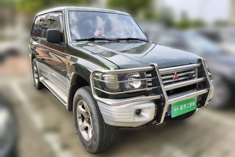 Used Leopaard Heijingang 2013 2.2L Manual Two-Wheel Drive Standard Version Front Right 45 Deg