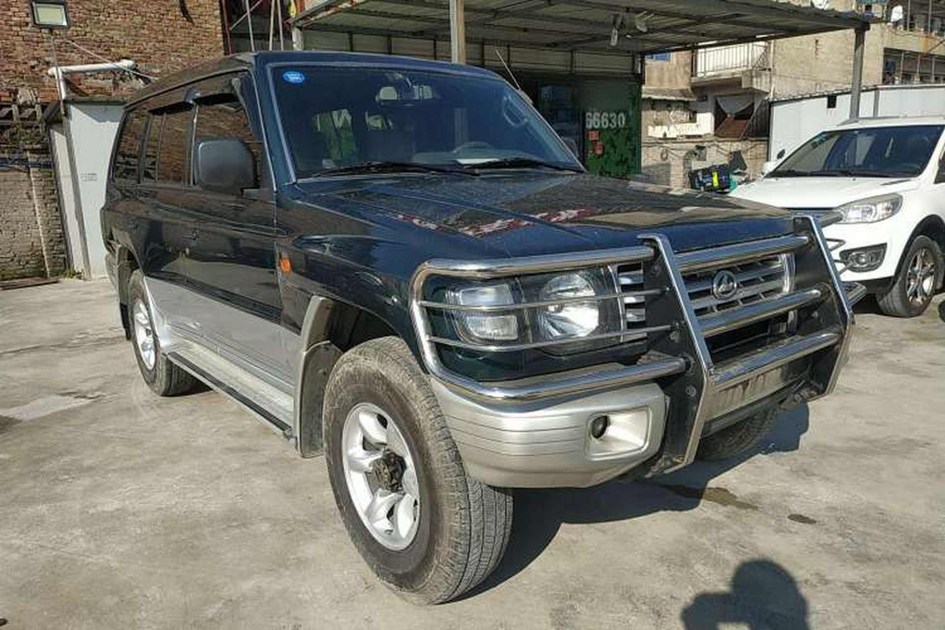 Used Leopaard Heijingang 2013 2.2L Manual Two-Wheel Drive Standard Version Front Right 45 Deg
