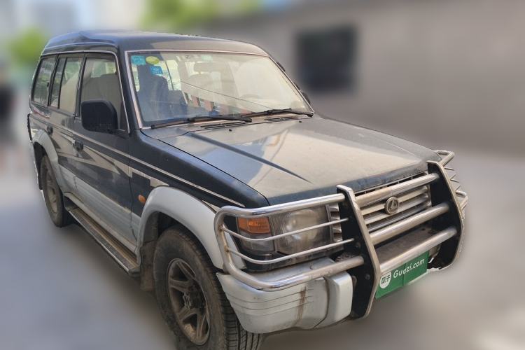 Used Leopaard Heijingang 2013 2.2L Manual 4x4 Standard Edition Front Right 45 Deg