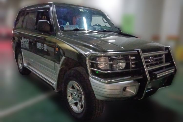 Used Leopaard Heijingang 2013 2.2L Manual Two-Wheel Drive Standard Version Front Right 45 Deg