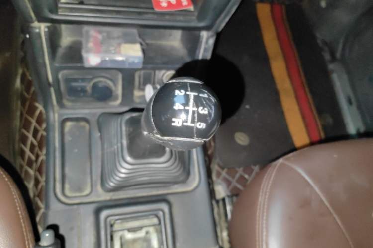 Used Leopaard Heijingang 2013 2.2L Manual 4x4 Standard Edition Gear Lever