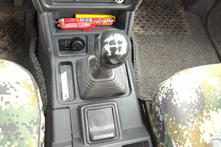 Used Leopaard Heijingang 2013 2.2L Manual 4x4 Standard Edition Gear Lever