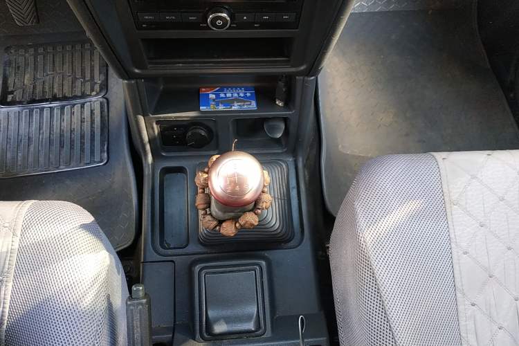 Used Leopaard Heijingang 2013 2.2L Manual 4x4 Standard Edition Gear Lever