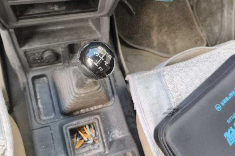 Used Leopaard Heijingang 2013 2.2L Manual 4x4 Standard Edition Gear Lever
