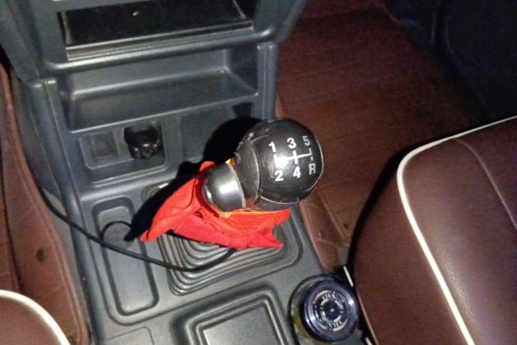 Used Leopaard Heijingang 2013 2.2L Manual Two-Wheel Drive Standard Version Gear Lever
