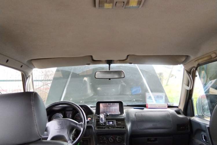 Used Leopaard Heijingang 2013 2.2L Manual Two-Wheel Drive Standard Version Headliner