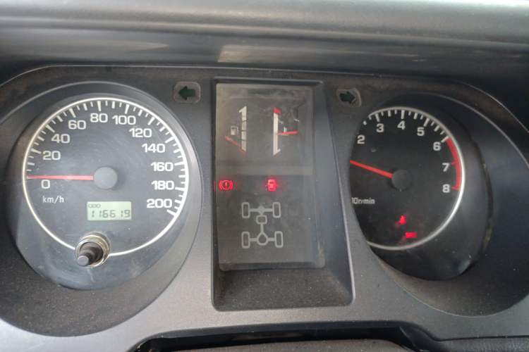 Used Leopaard Heijingang 2013 2.2L Manual Two-Wheel Drive Standard Version Instrument Cluster