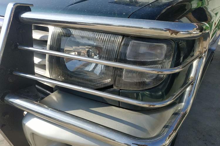 Used Leopaard Heijingang 2013 2.2L Manual Two-Wheel Drive Standard Version Left Front Headlight
