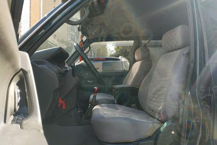 Used Leopaard Heijingang 2013 2.2L Manual 4x4 Standard Edition Left Front Seat