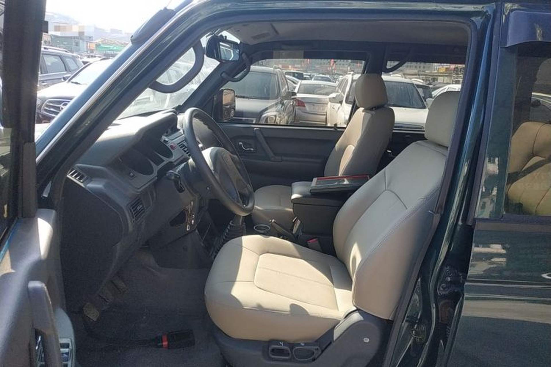 Used Leopaard Heijingang 2013 2.2L Manual Two-Wheel Drive Standard Version Left Front Seat