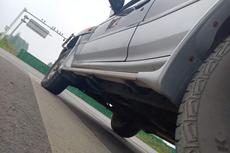 Used Leopaard Heijingang 2013 2.2L Manual Two-Wheel Drive Standard Version Left Side Sill