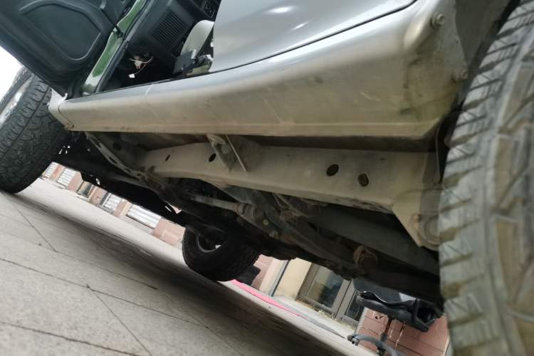 Used Leopaard Heijingang 2013 2.2L Manual Two-Wheel Drive Standard Version Left Side Sill
