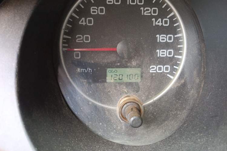 Used Leopaard Heijingang 2013 2.2L Manual Two-Wheel Drive Standard Version Odometer Close Up