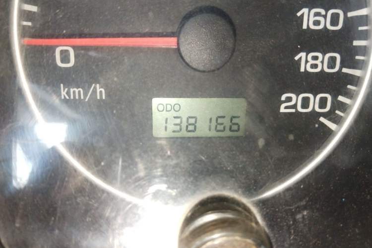 Used Leopaard Heijingang 2013 2.2L Manual Two-Wheel Drive Standard Version Odometer Close Up