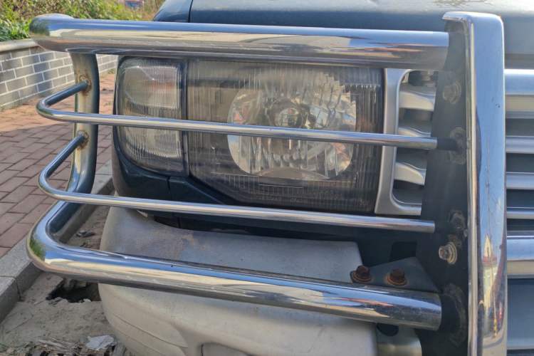 Used Leopaard Heijingang 2013 2.2L Manual Two-Wheel Drive Standard Version Right Front Headlight