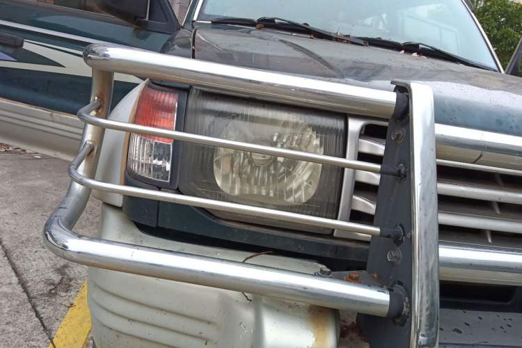 Used Leopaard Heijingang 2013 2.2L Manual Two-Wheel Drive Standard Version Right Front Headlight