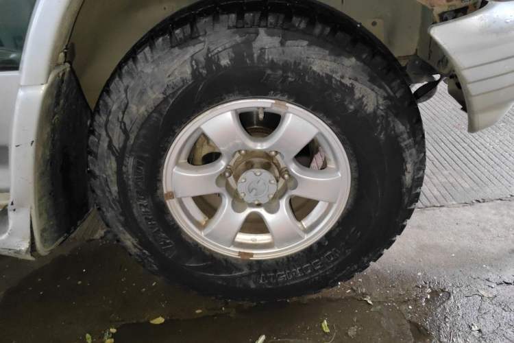 Used Leopaard Heijingang 2013 2.2L Manual 4x4 Standard Edition Right Front Wheel Hub