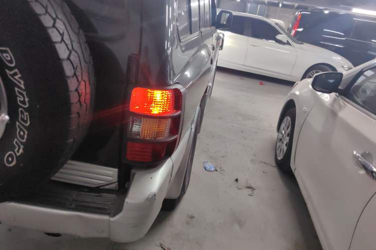 Used Leopaard Heijingang 2013 2.2L Manual 4x4 Standard Edition Right Rear Taillight