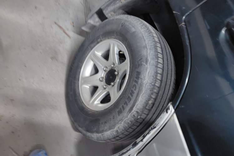 Used Leopaard Heijingang 2013 2.2L Manual 4x4 Standard Edition Right Rear Wheel Hub