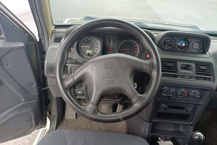 Used Leopaard Heijingang 2013 2.2L Manual Two-Wheel Drive Standard Version Steering Wheel