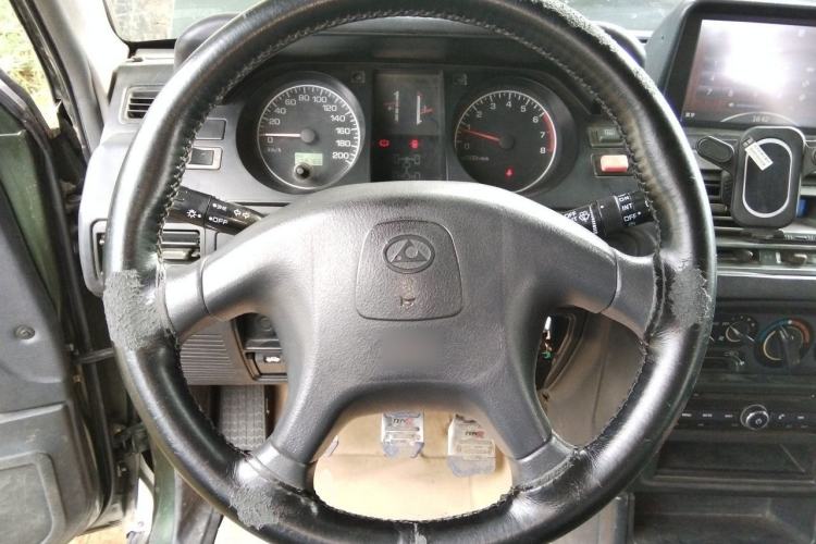 Used Leopaard Heijingang 2013 2.2L Manual Two-Wheel Drive Standard Version Steering Wheel