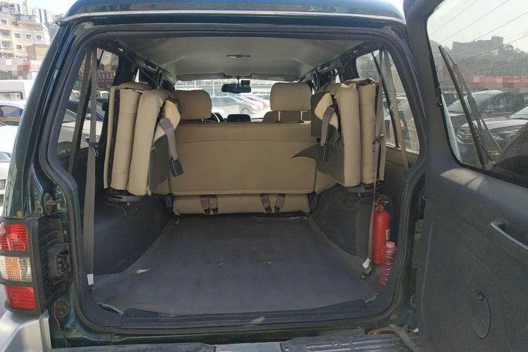 Used Leopaard Heijingang 2013 2.2L Manual Two-Wheel Drive Standard Version Trunk