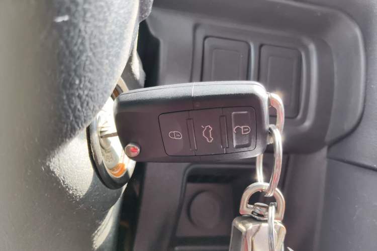 Used Leopaard Heijingang 2013 2.2L Manual Two-Wheel Drive Standard Version Vehicle Key